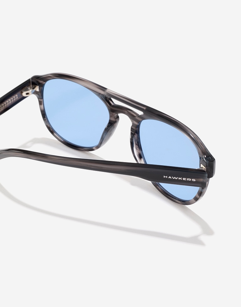 Sunglasses Hawkers DIVER - DEMI GREY BLUEBERRY