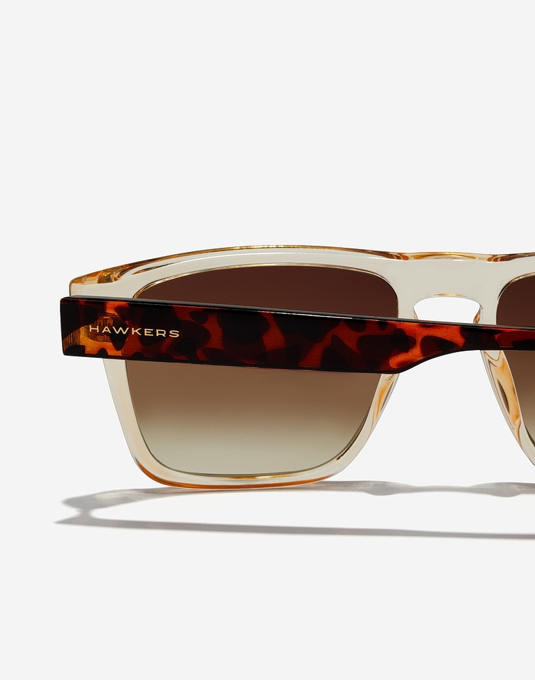 Sunglasses Hawkers LAYOFF - CHAMPAGNE SMOKY EXCLUSIVE