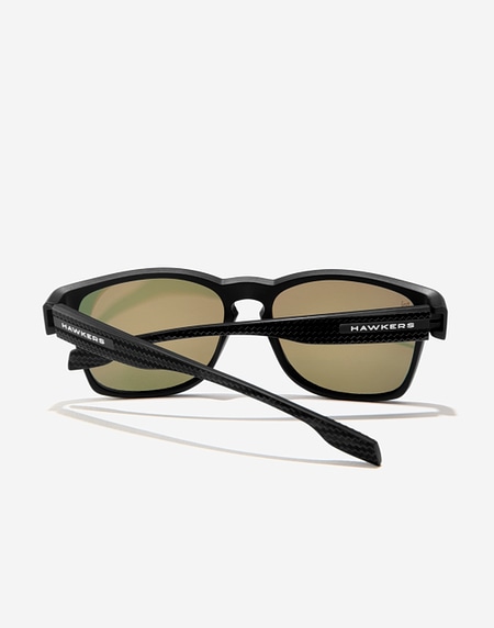 Sunglasses Hawkers CORE RAW CARBON FIBER - POLARIZED BLACK DAYLIGHT