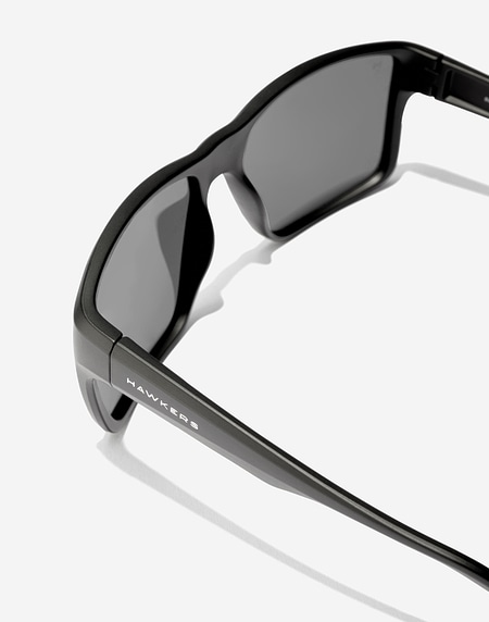 Gafas de sol Hawkers EDGE XL - POLARIZED BLACK DARK