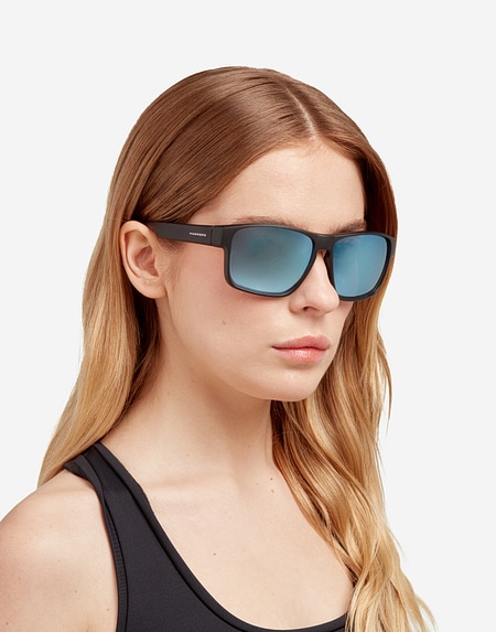 Sunglasses Hawkers FASTER - BLACK BLUE CHROME