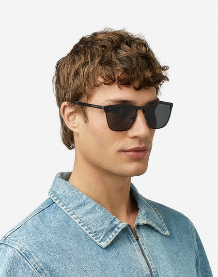 Lentes de sol Hawkers ONE FLEX - POLARIZED BLACK DARK