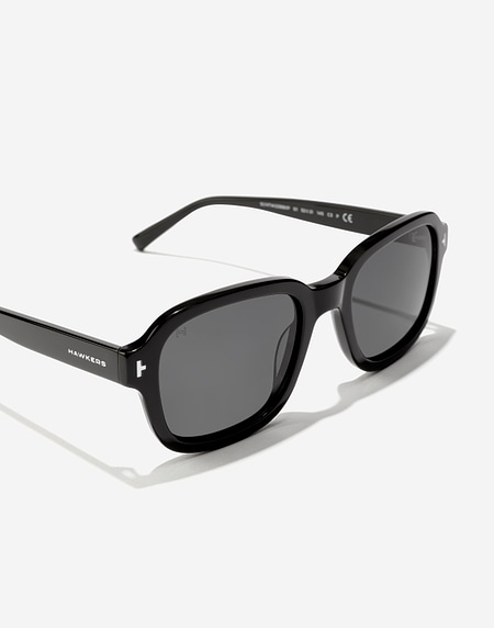 Lentes de sol Hawkers TWIST - POLARIZED BLACK DARK