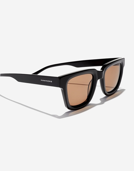Nos Lunettes de Soleil Hawkers ONE UPTOWN - BLACK HAZELNUT