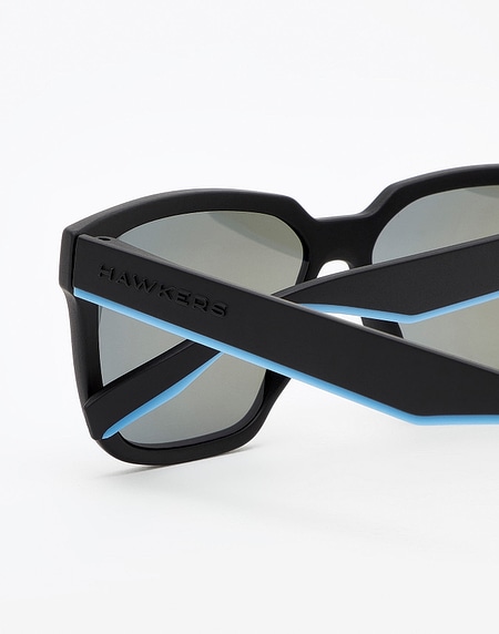Sunglasses Hawkers CARBON BLACK - SKY MOTION
