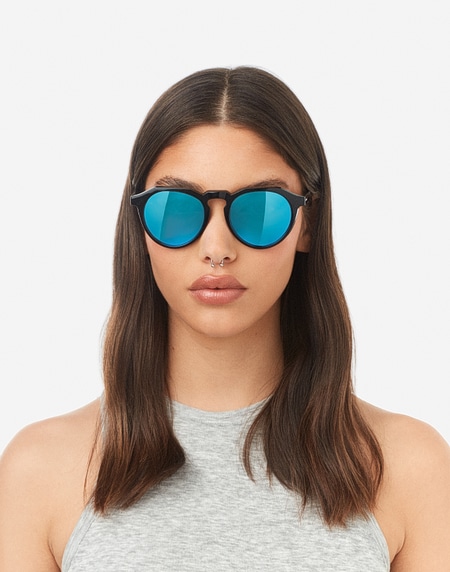 Sunglasses Hawkers WARWICK RAW - BLACK CLEAR BLUE