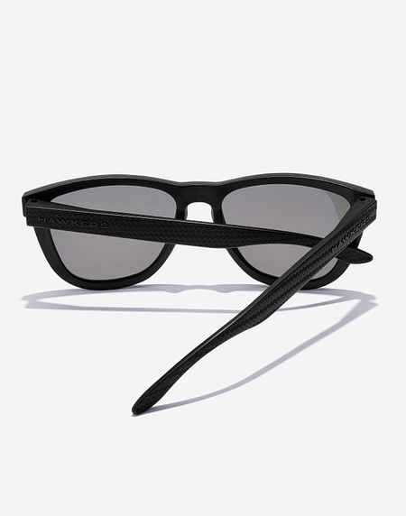 Sunglasses Hawkers ONE RAW CARBON FIBER - POLARIZED SKY