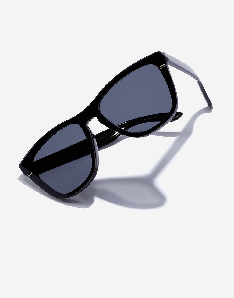 Sunglasses Hawkers ONE DREAM - BLACK GREY