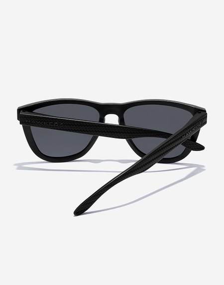 Sunglasses Hawkers ONE RAW CARBON FIBER - POLARIZED DARK