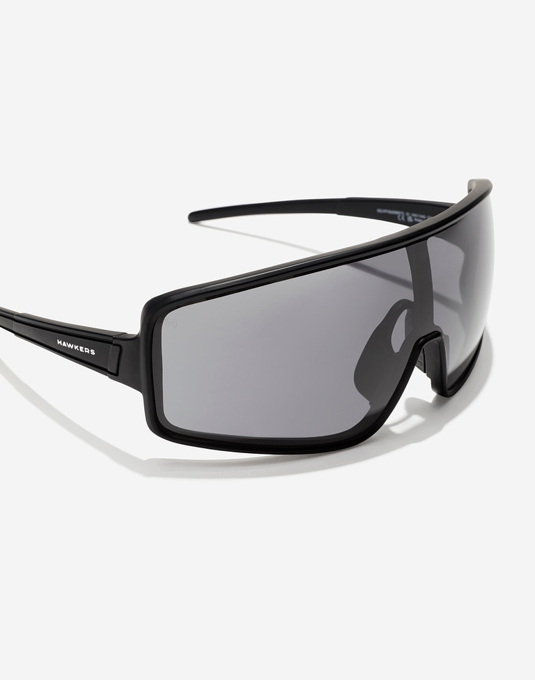 Occhiali da sole Hawkers TIGER - BLACK DARK