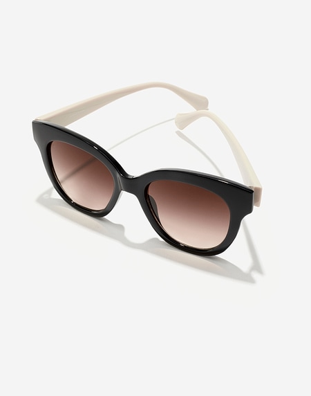 Sunglasses Hawkers AUDREY - BLACK AND WHITE EARTH