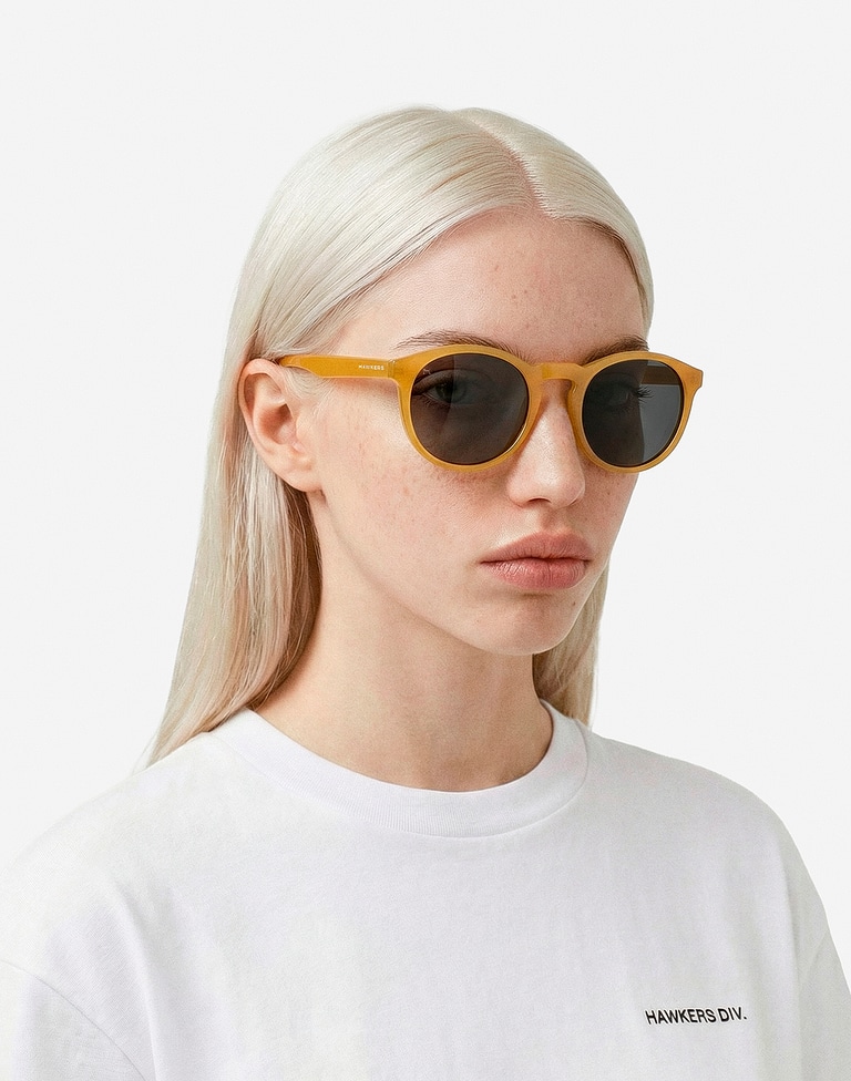 Nos Lunettes de Soleil Hawkers BEL AIR - MUSTARD DARK