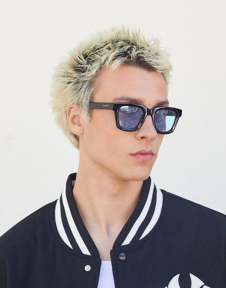 Nos Lunettes de Soleil Hawkers ONE UPTOWN - BLACK BLUEBERRY