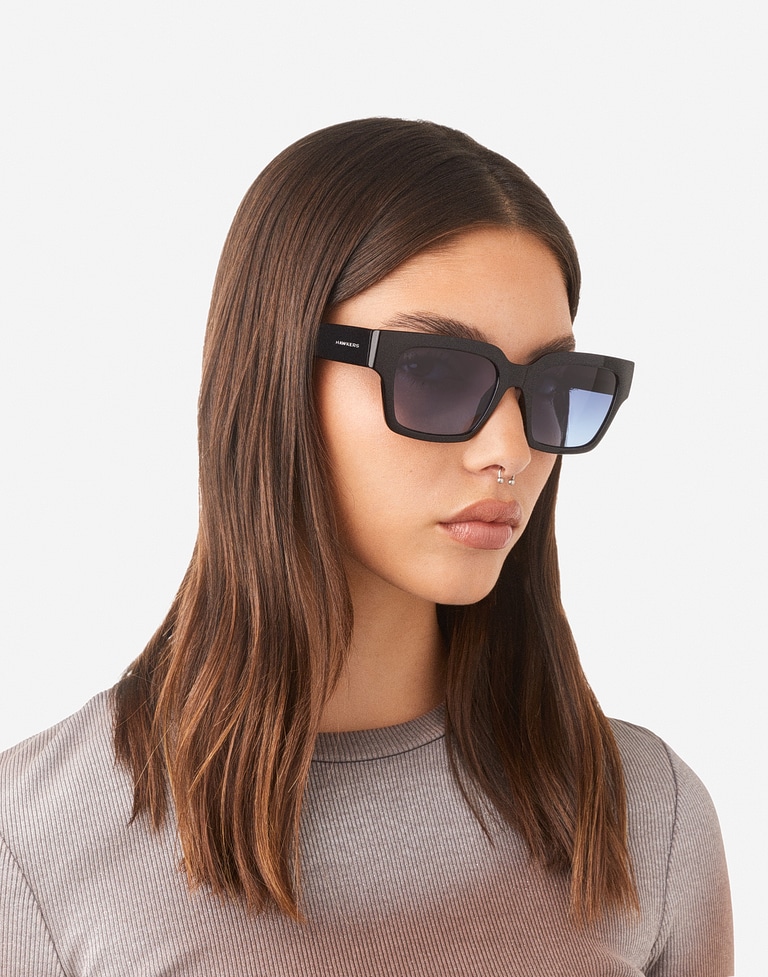Nos Lunettes de Soleil Hawkers MATE - BLACK BLUE DENIM ECO