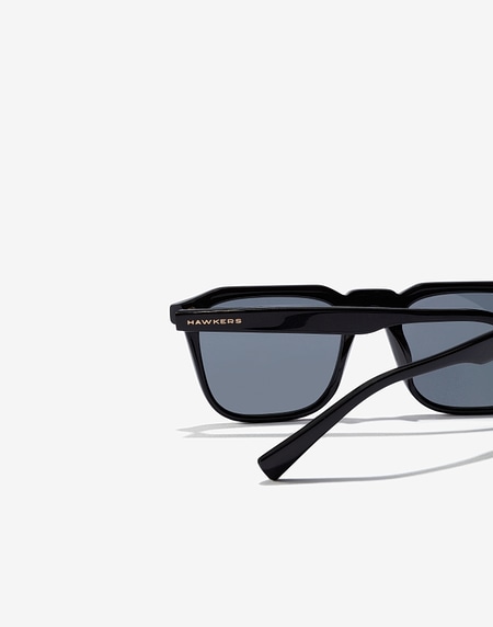 Sunglasses Hawkers BLACK DARK ETERNITY