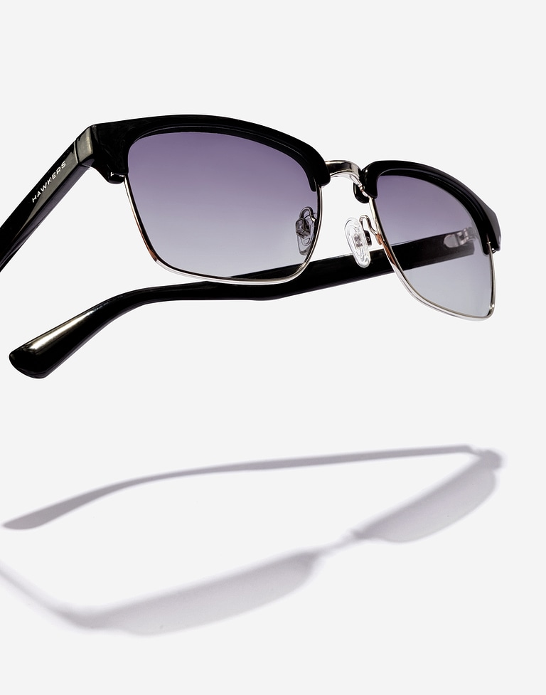 Sonnenbrille Hawkers CLASSIC VALMONT - POLARIZED BLACK GRADIENT
