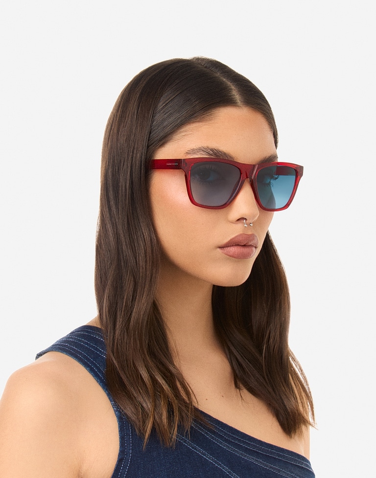 Sunglasses Hawkers CRYSTAL RED - BLUE GRADIENT ONE LS