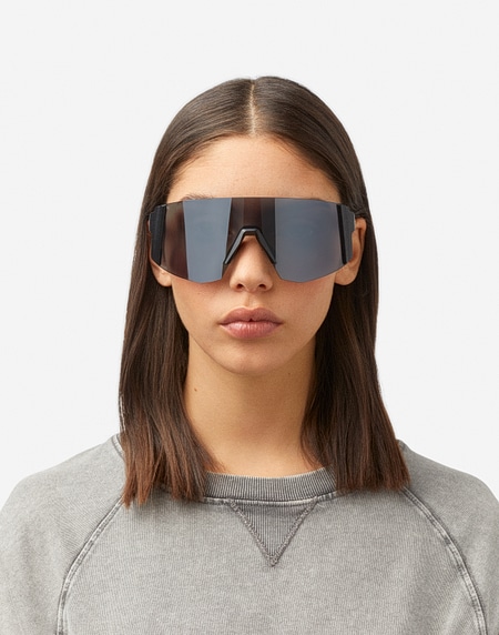 sports sunglasses Hawkers LYNX BIG - BLACK SMOKE FLASH