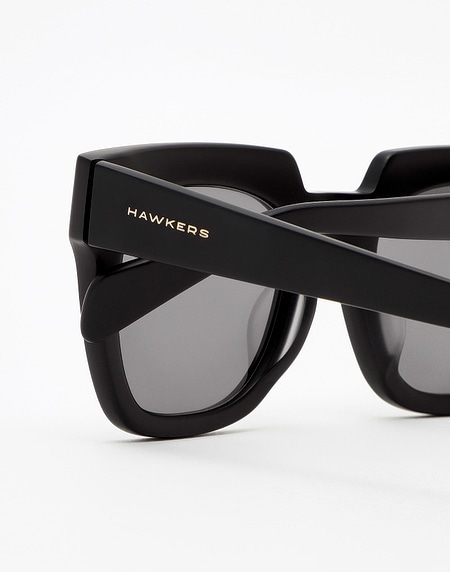 PAULA ECHEVARRIA X HAWKERS BLACK CHROME MONDAINE Hawkers Australia