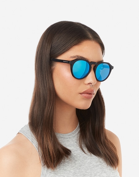 Sunglasses Hawkers WARWICK RAW - BLACK CLEAR BLUE