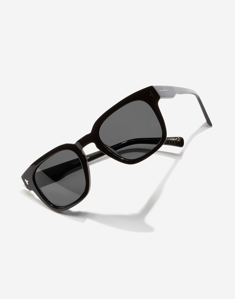 Gafas de sol Hawkers STACK - POLARIZED BLACK DARK