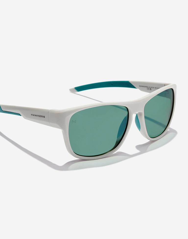 Nos Lunettes de Soleil Hawkers GRIP - WHITE JADE