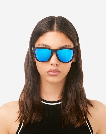 Sonnenbrille Hawkers ONE RAW - POLARIZED BLACK SKY