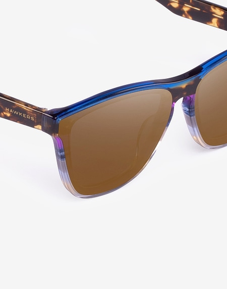 Sunglasses Hawkers CAREY -VEGAS GOLD ONE DOWNTOWN