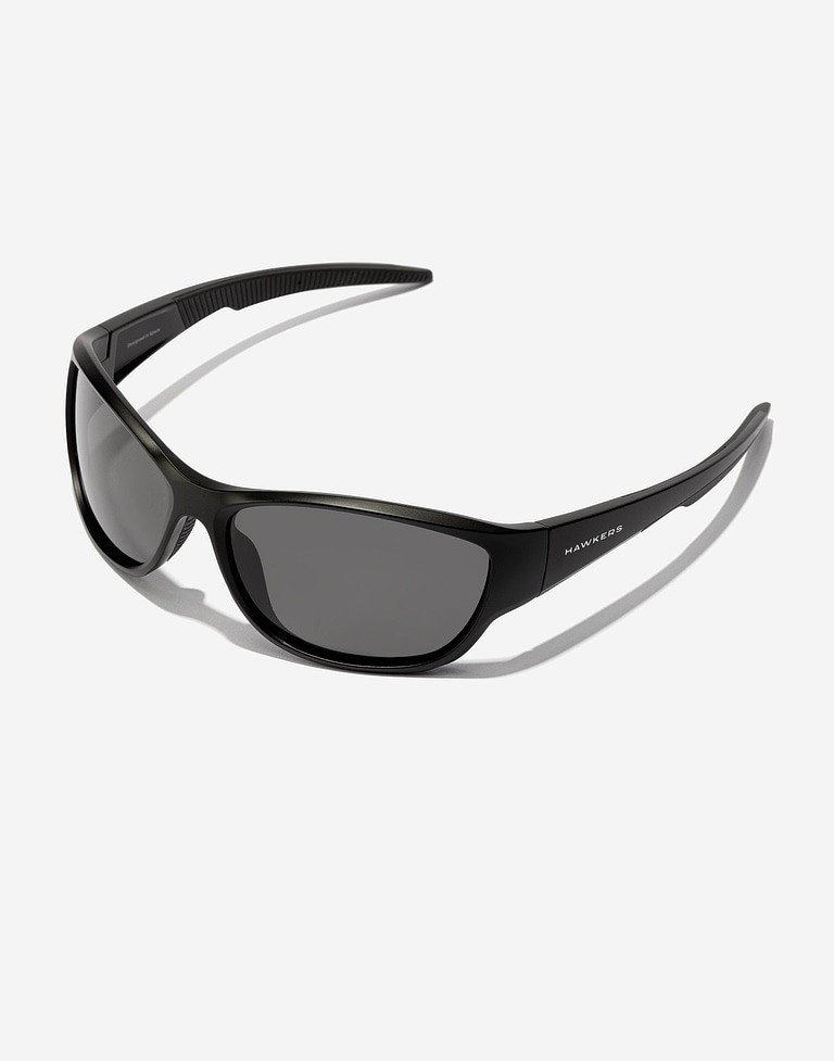 Sunglasses Hawkers RAVE - POLARIZED BLACK DARK