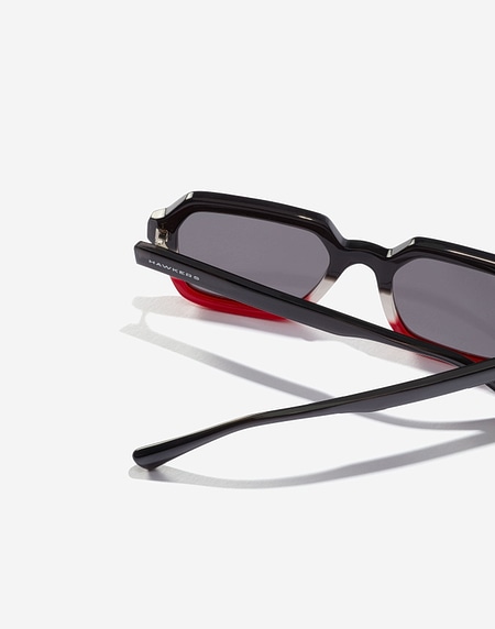 Lentes de sol Hawkers TRI COLOR DARK MINIMAL