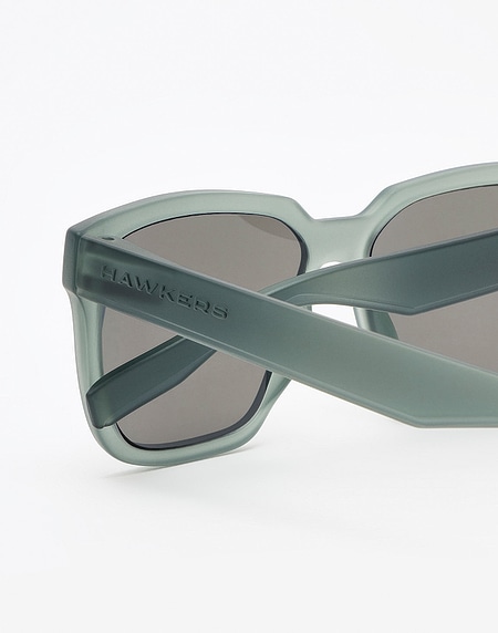 Sunglasses Hawkers FROZEN GREY - SKY MOTION