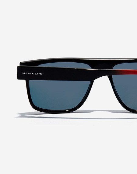 Sunglasses Hawkers CHEEDO - DIAMOND BLACK RUBY