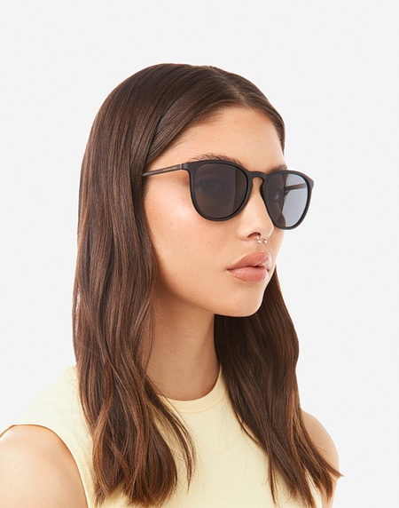 Sunglasses Hawkers OLLIE - POLARIZED BLACK GREY