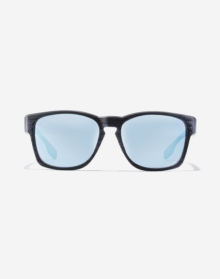 Sunglasses Hawkers CORE RAW CARBON FIBER - POLARIZED BLACK BLUE CHROME