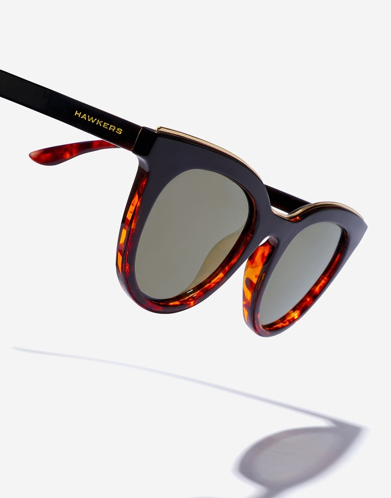 Sunglasses Hawkers BELLA - POLARIZED BLACK GOLD