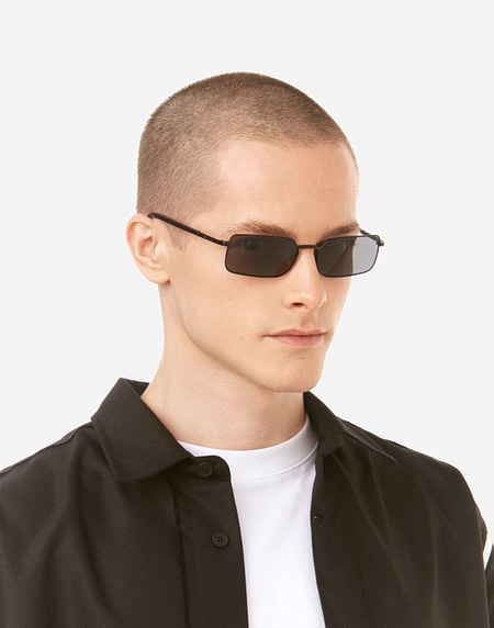 Sunglasses Hawkers SOUR - BLACK DARK