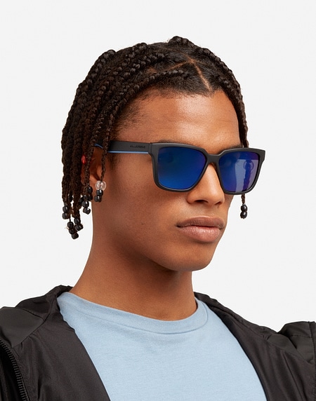 Sunglasses Hawkers CARBON BLACK - SKY MOTION