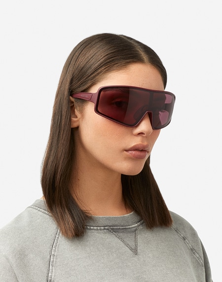 Nos Lunettes de Soleil Hawkers TIGER - REDISH GRAPE