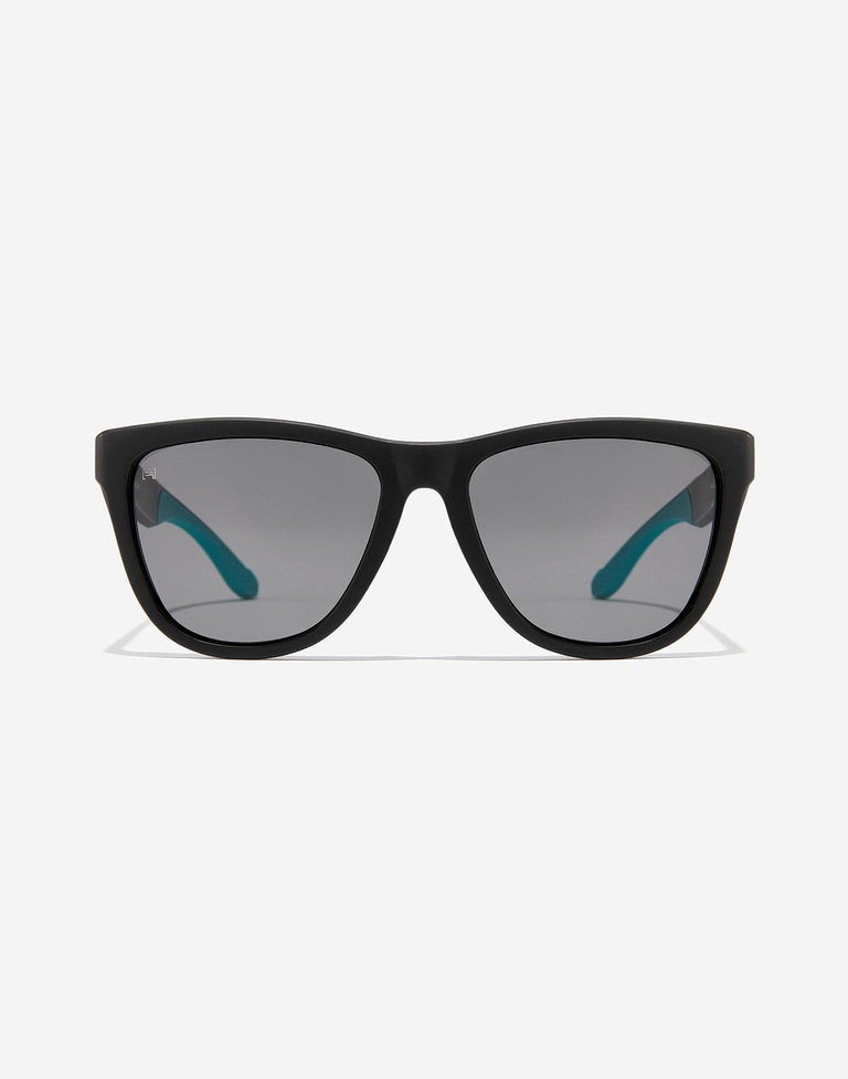 Sunglasses Hawkers ONE SPORT RAW - POLARIZED BLACK DARK
