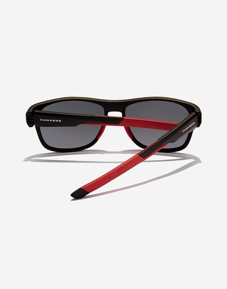 Nos Lunettes de Soleil Hawkers GRIP - POLARIZED BLACK RUBY