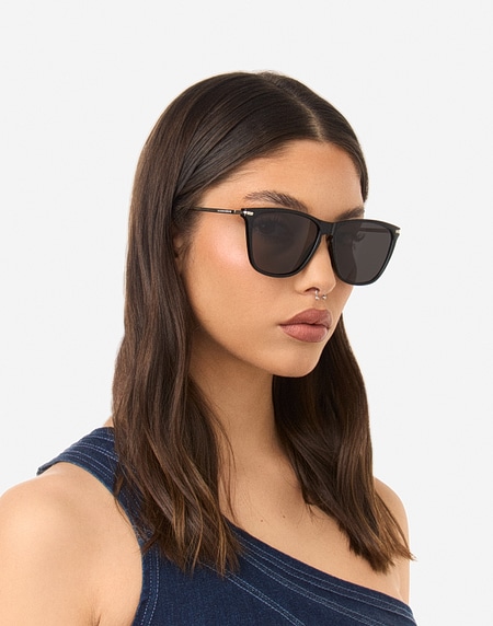 Nos Lunettes de Soleil Hawkers ONE CROSSWALK - POLARIZED BLACK DARK