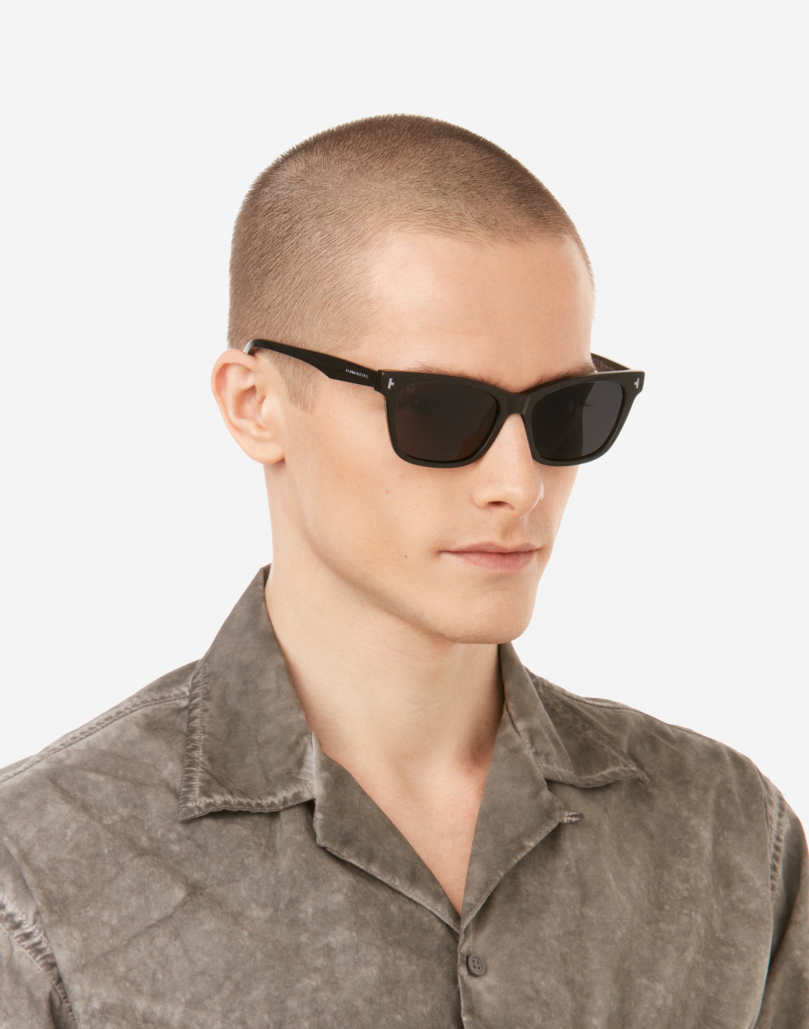 Hawkers sunglasses MAZE - POLARIZED BLACK DARK