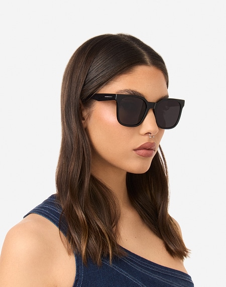 Lentes de sol Hawkers TRIBE - POLARIZED BLACK DARK