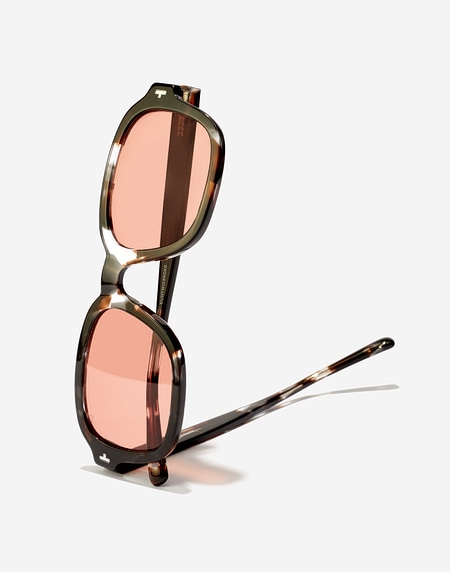 Sunglasses Hawkers TWIST - RED OBSIDIAN SANDSTONE