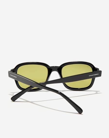 Sunglasses Hawkers TWIST - BLACK MATCHA