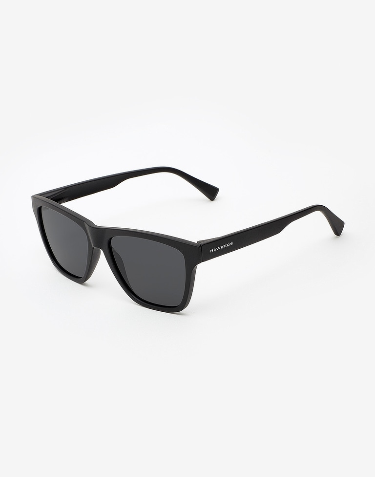 Oculos de sol Hawkers POLARIZED CARBON BLACK - DARK ONE LS