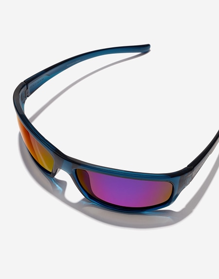 Sunglasses Hawkers BOOST - POLARIZED ROYAL BLUE SKY