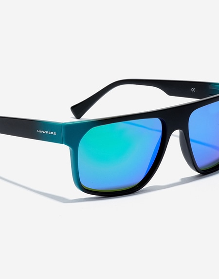 Gafas de sol Hawkers CHEEDO - CARBON BLACK BLUE EMERALD