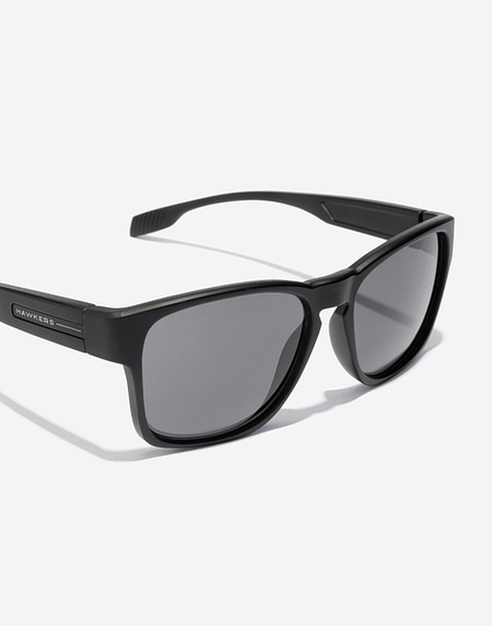 Lentes de sol Hawkers CORE - POLARIZED BLACK