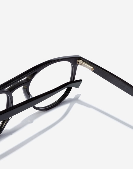 Blue Light Hawkers Black Jerkum